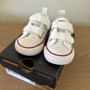 NIB Converse shoes infant size 2